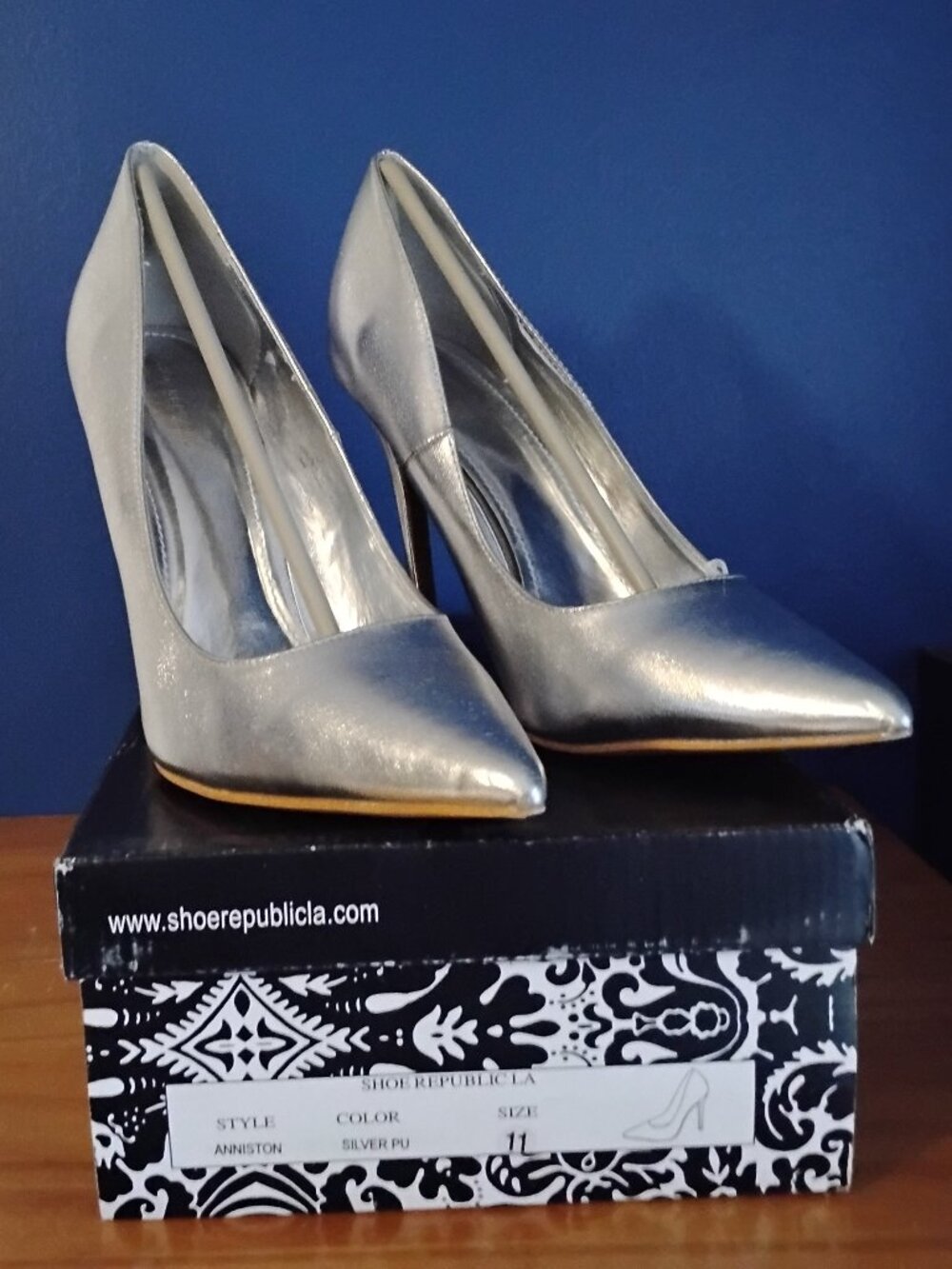 Shoe Republic LA  silver high heel stiletto  11